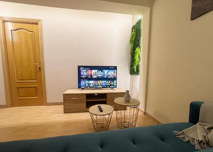 Adarya Medieval Charm Shelter * Avila